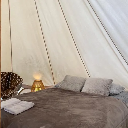Luksusowy namiot Karula - Romantic Glamping I At Karula National Park, Hot Tub Optional
