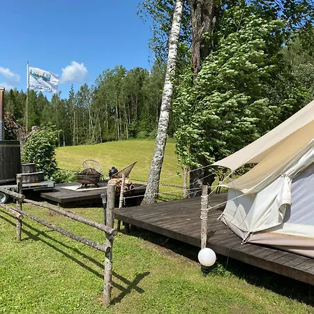 Luxusní stan Karula Romantic And Luxurious Glamping At Karula National Park Ahijarve